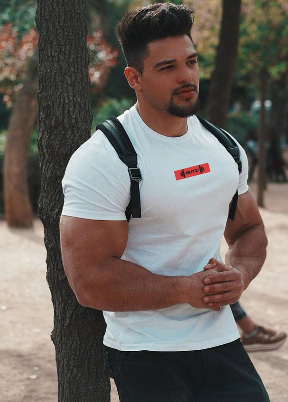 Біла футболка чоловіча BUTZ