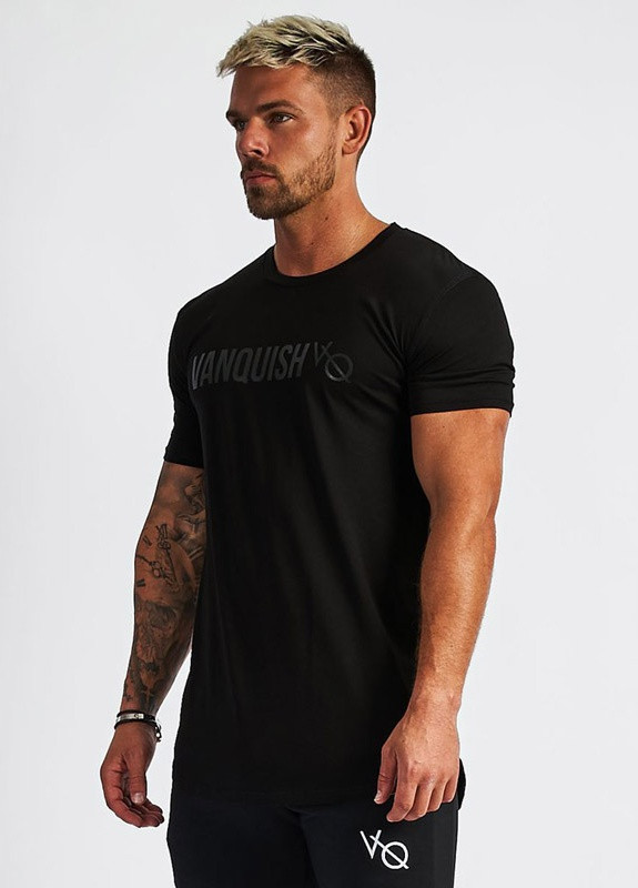 Черная мужская футболка VQH