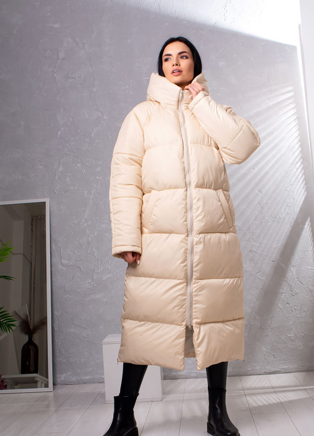 Бежевая зимняя куртка пуховик зимняя женская на лебяжем пуху микс к-010 SoulKiss k-010