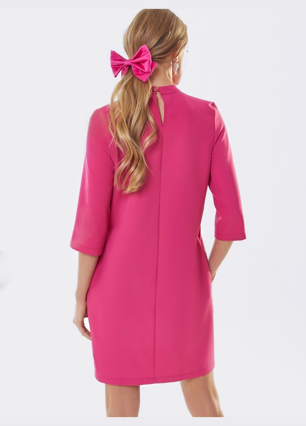 Рожева рожеве плаття зі складкою і фігурним вирізом горловини Dressa