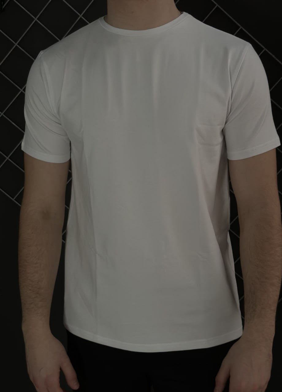 Біла футболка бавовняна базова Vakko