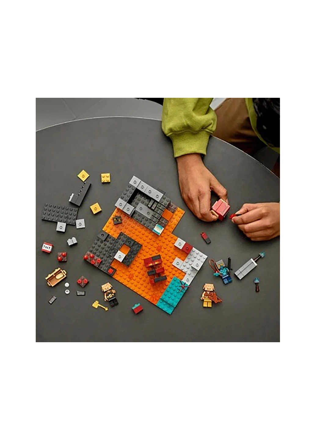 Конструктор Minecraft Бастион подземного мира 21185 Lego (257875087)