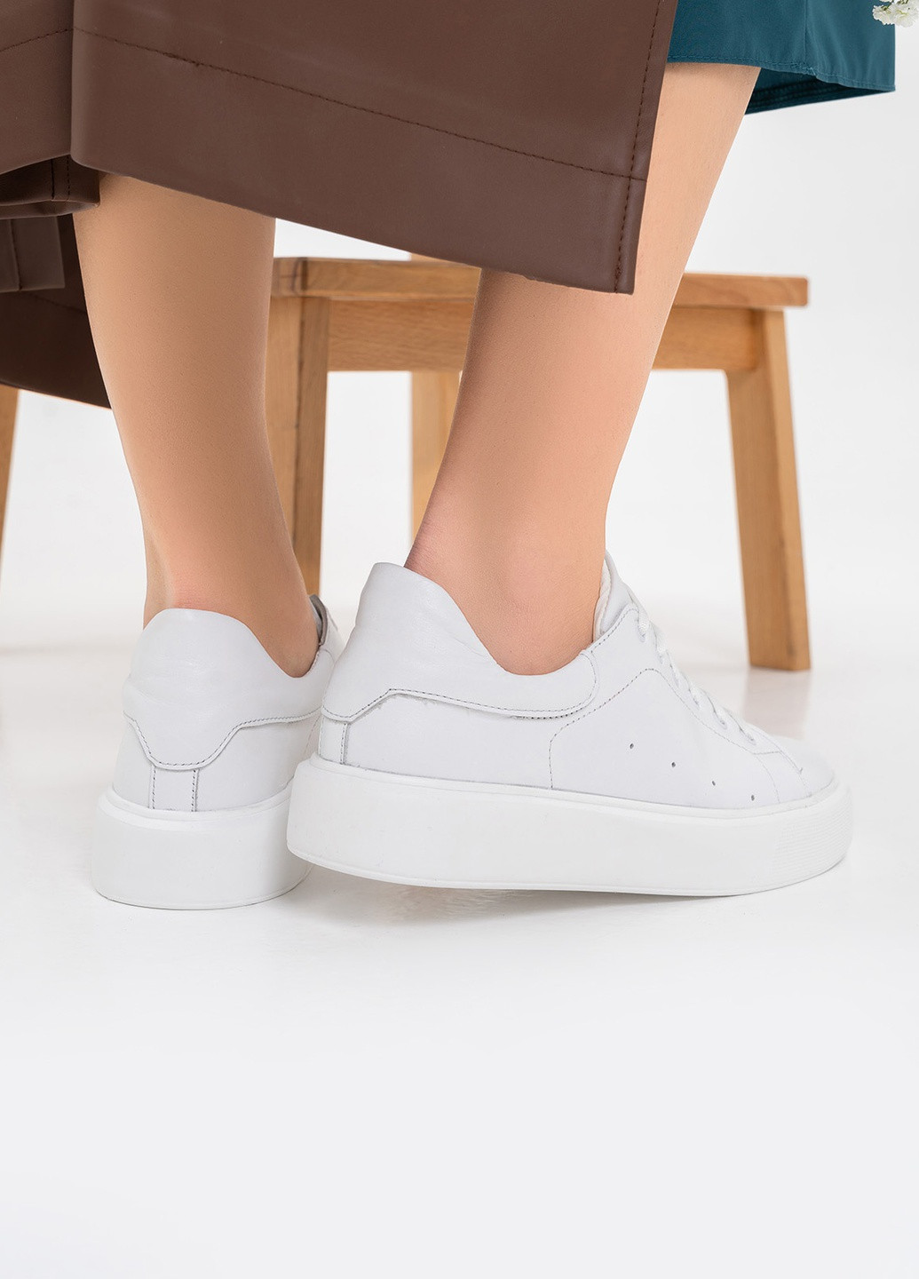 Белые женские кожаные кеды ISSA PLUS OB2-185