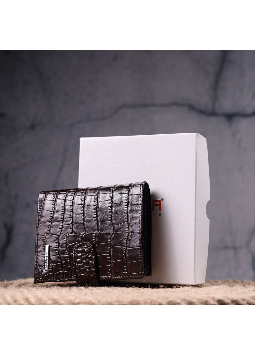 Компактний чоловічий гаманець із натуральної шкіри 9,5х11х2,5 см Karya (257936668)