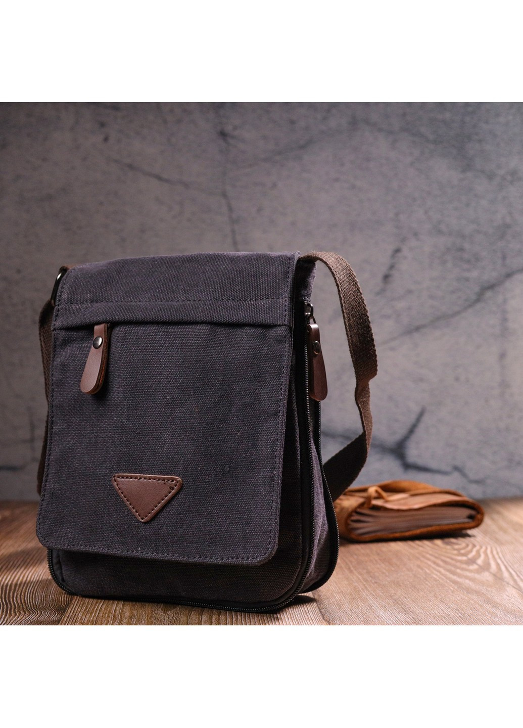 Вертикальна чоловіча сумка текстильна 19х14х2 см Vintage (257937250)