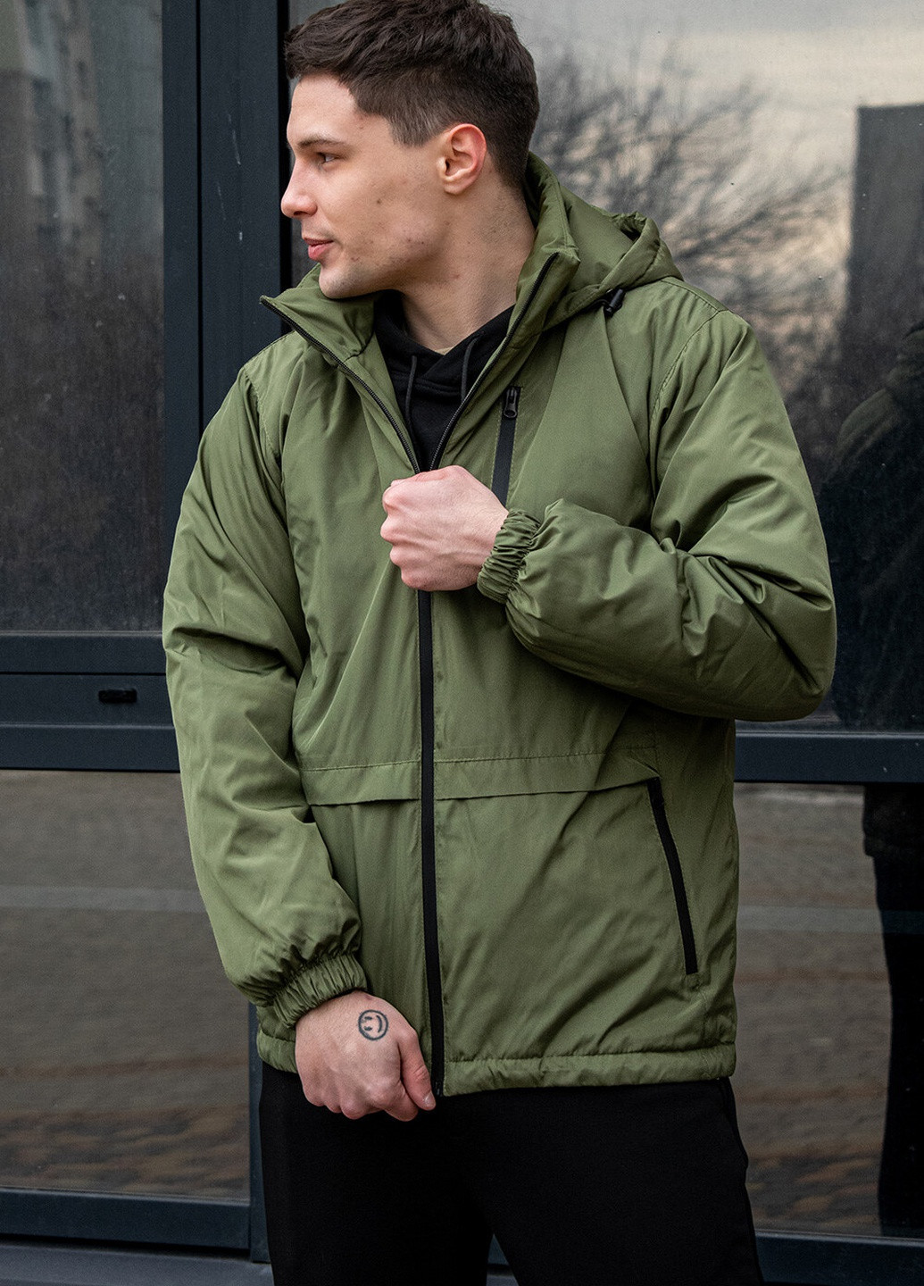 Зелена демісезонна куртка escape Reload