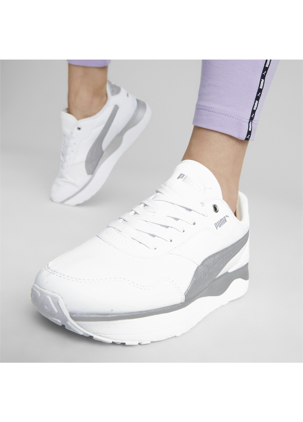 Білі кросівки r78 voyage space metallics sneakers women Puma