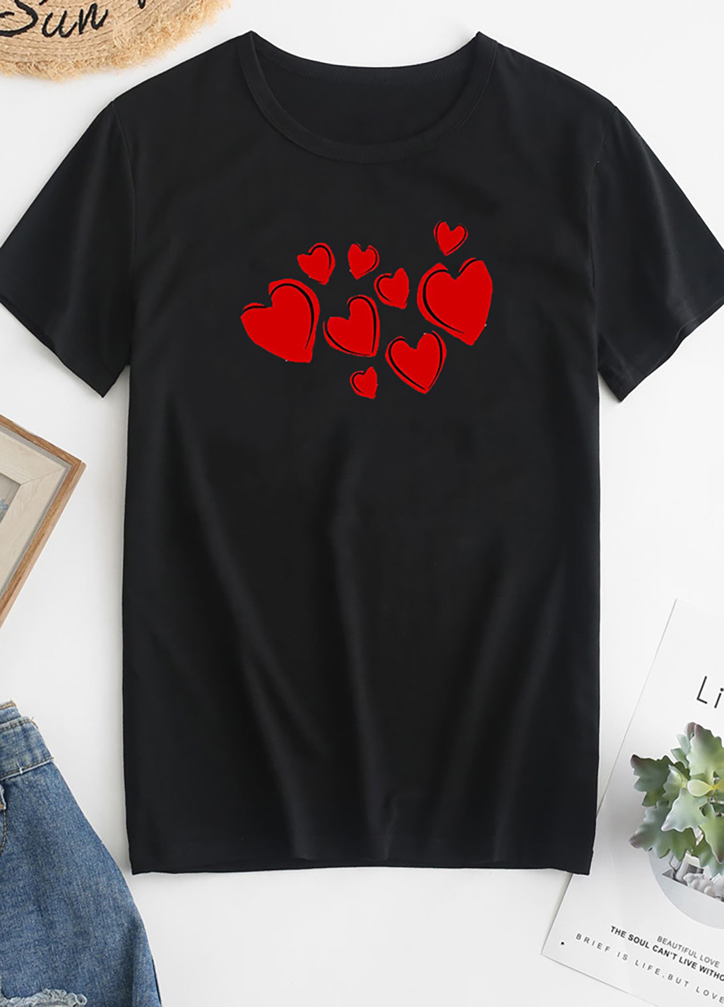 Черная демисезон футболка женская черная hearts, hearts, hearts Love&Live