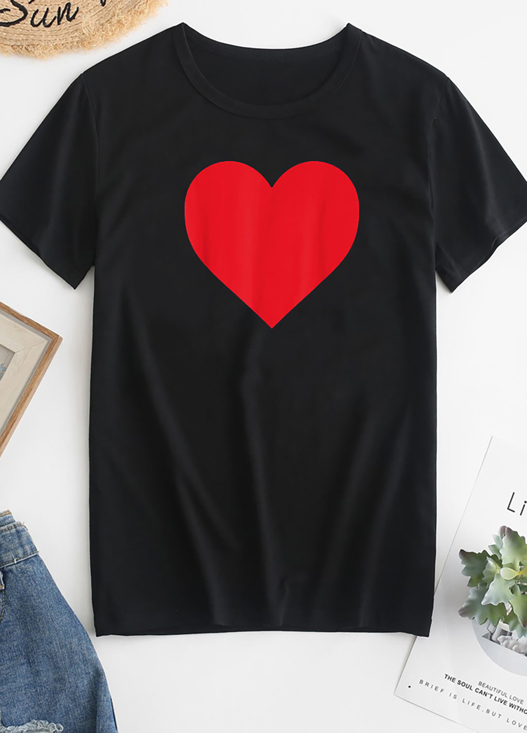 Чорна демісезон футболка жіноча чорна huge heart Love&Live