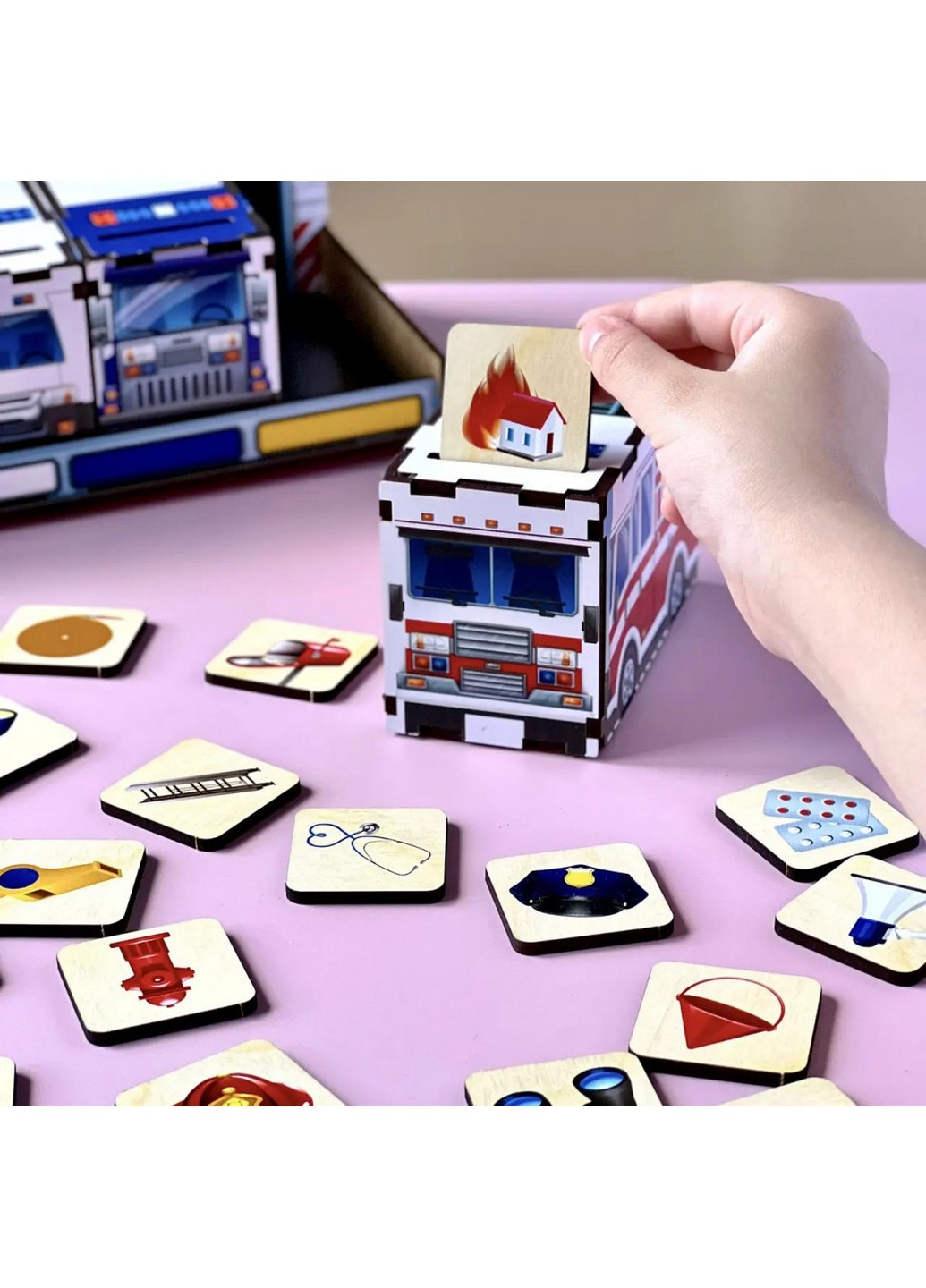 Деревянная настольная игра "Служебный транспорт" сортер-комодик 22х12х14 см No Brand (258031747)