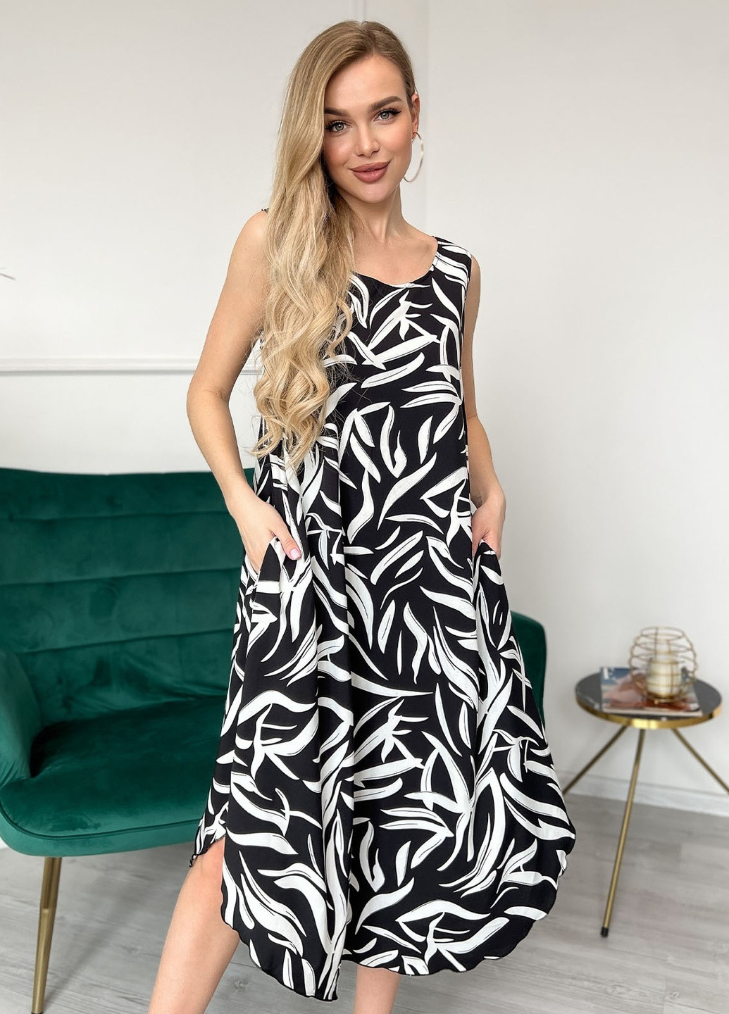 Черное повседневный платье женское а-силуэт ISSA PLUS с абстрактным узором