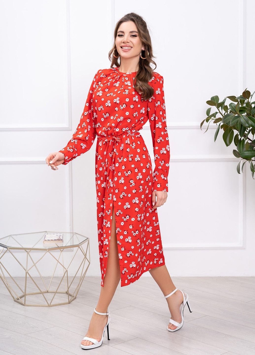Красное повседневный платье женское футляр ISSA PLUS с цветочным принтом