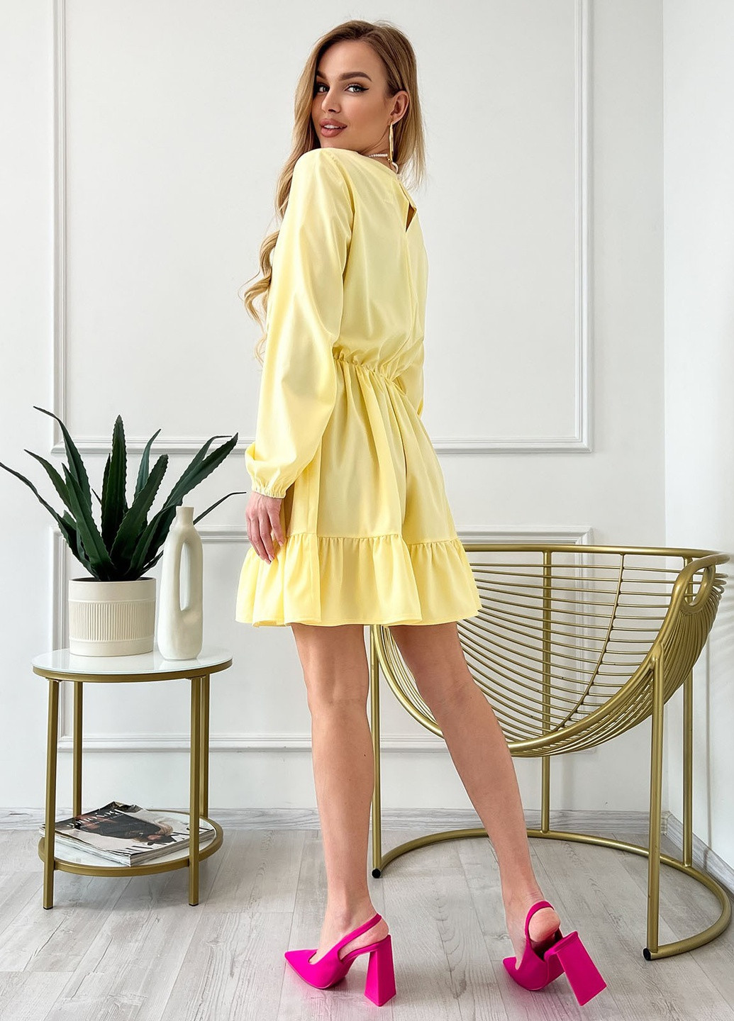 Желтое повседневный платье женское клеш ISSA PLUS однотонное