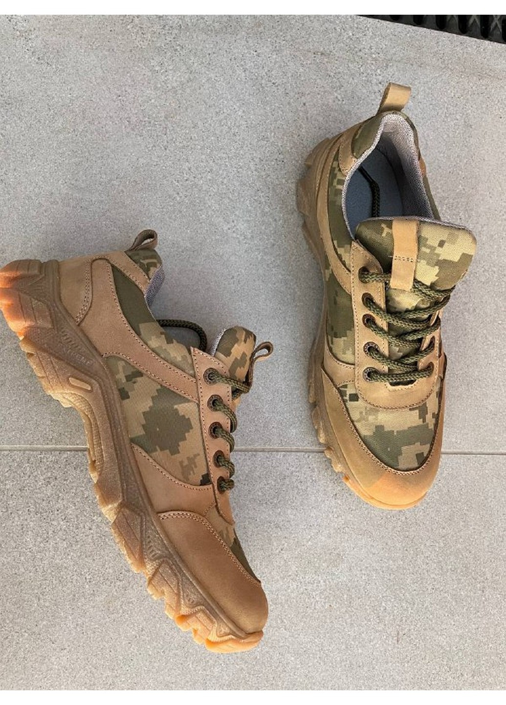 Оливковые (хаки) демисезонные мужские кроссовки из нубука 45 VZUTIK