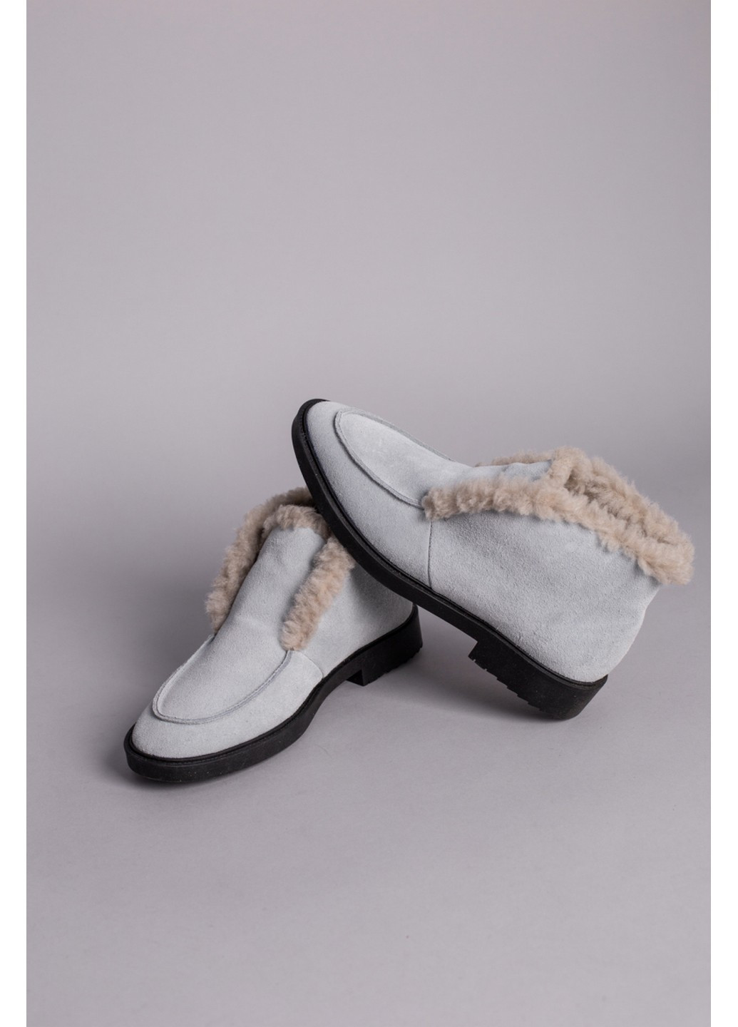 Зимние женские замшевые ботинки 39 VZUTIK из натуральной замши