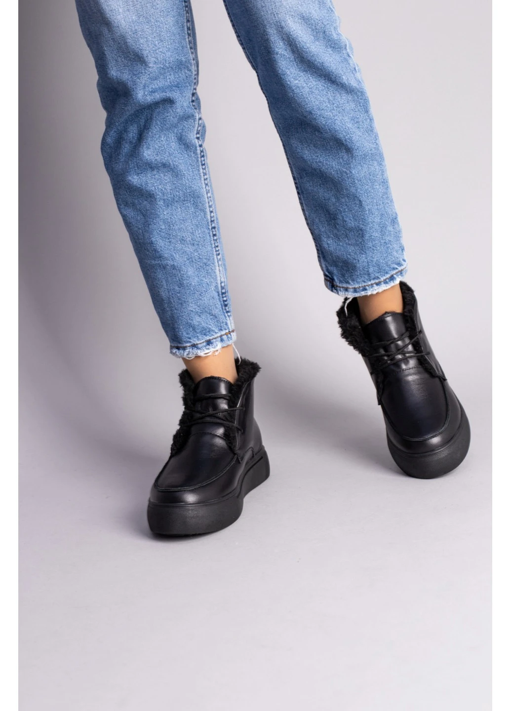 Зимние женские кожаные ботинки 37 VZUTIK