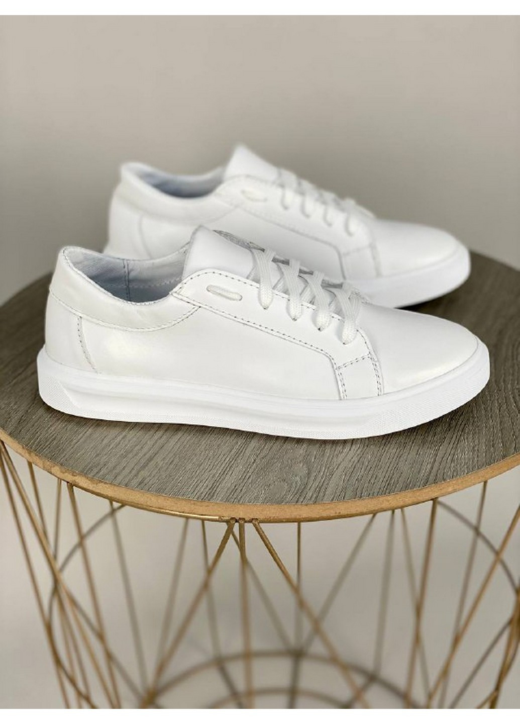 Білі жіночі шкіряні кеди 41 VZUTIK