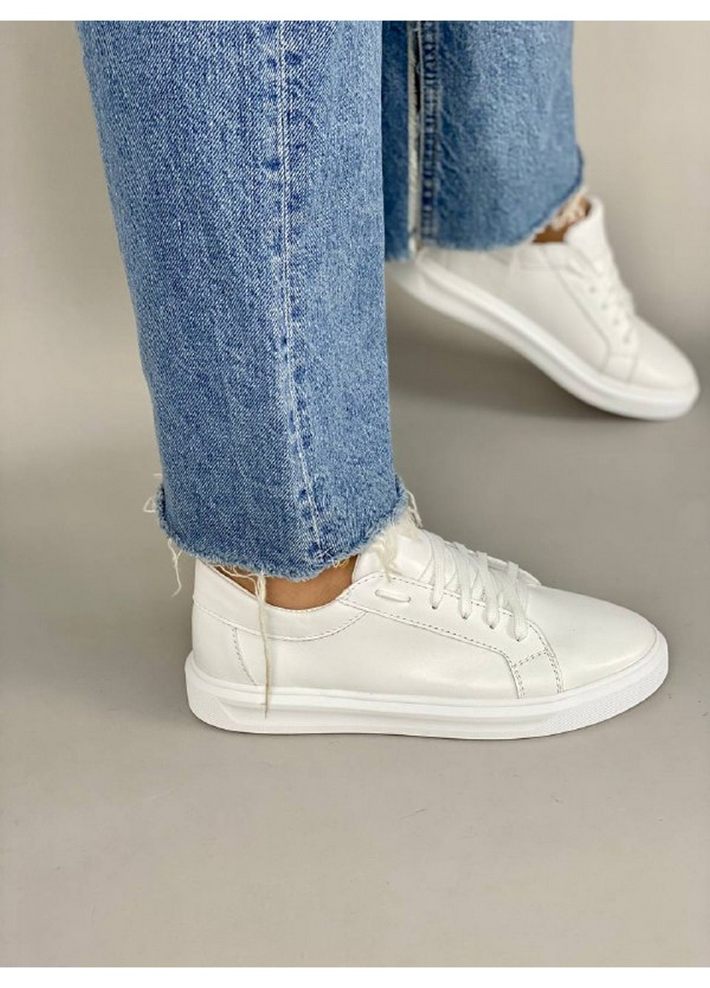 Білі жіночі шкіряні кеди 41 VZUTIK