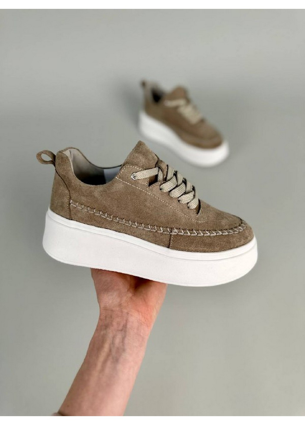 Бежеві жіночі замшеві кеди 40 VZUTIK