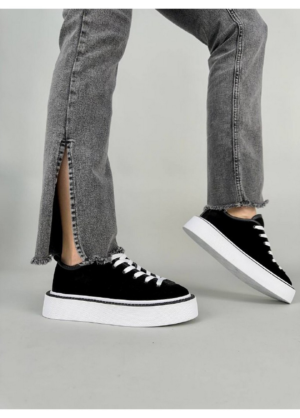 Чорні жіночі замшеві кеди 40 VZUTIK