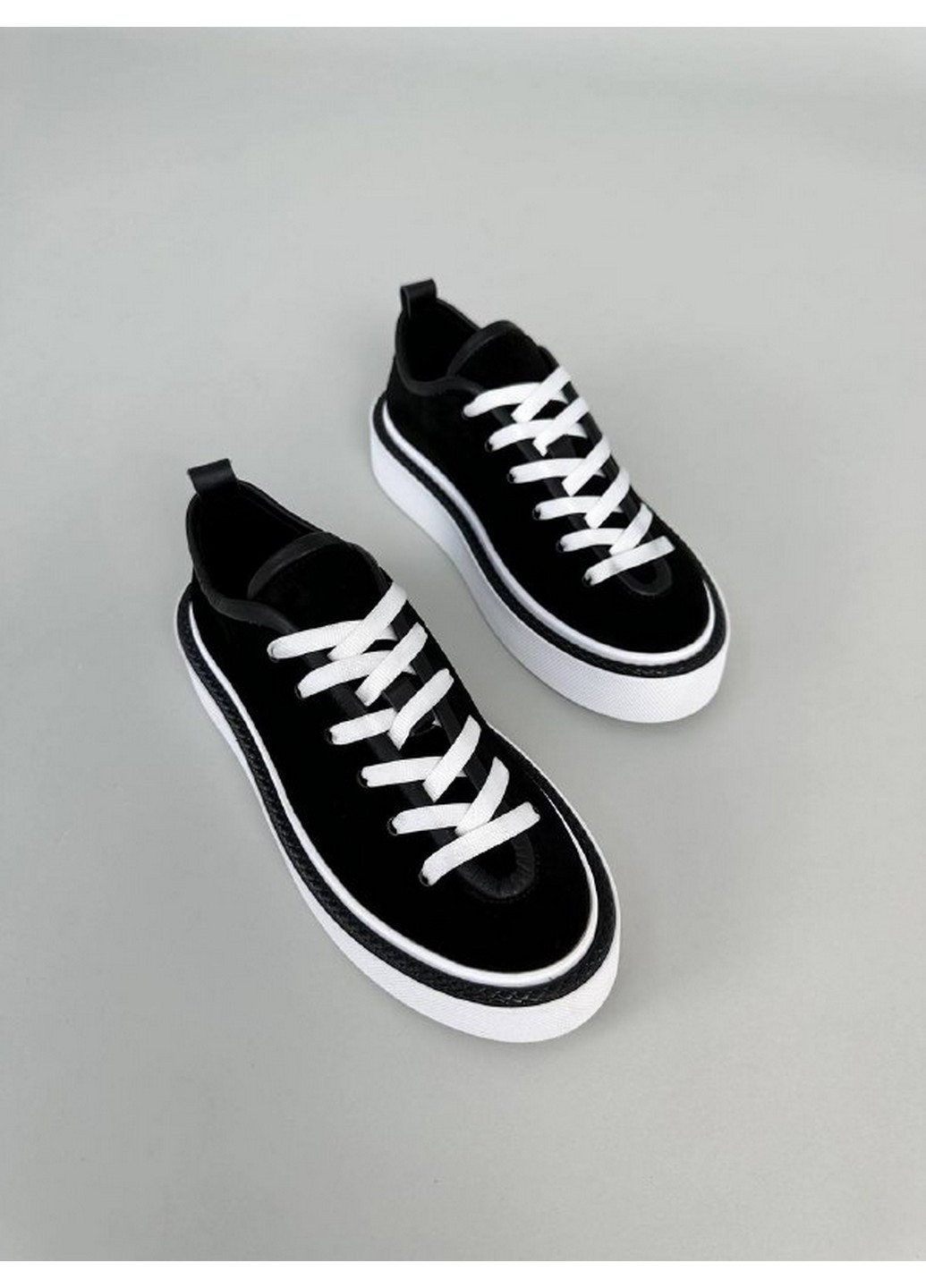 Чорні жіночі замшеві кеди 40 VZUTIK