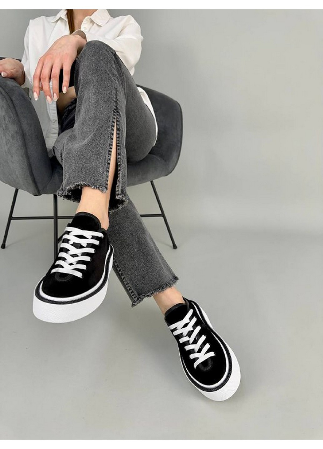 Чорні жіночі замшеві кеди 40 VZUTIK