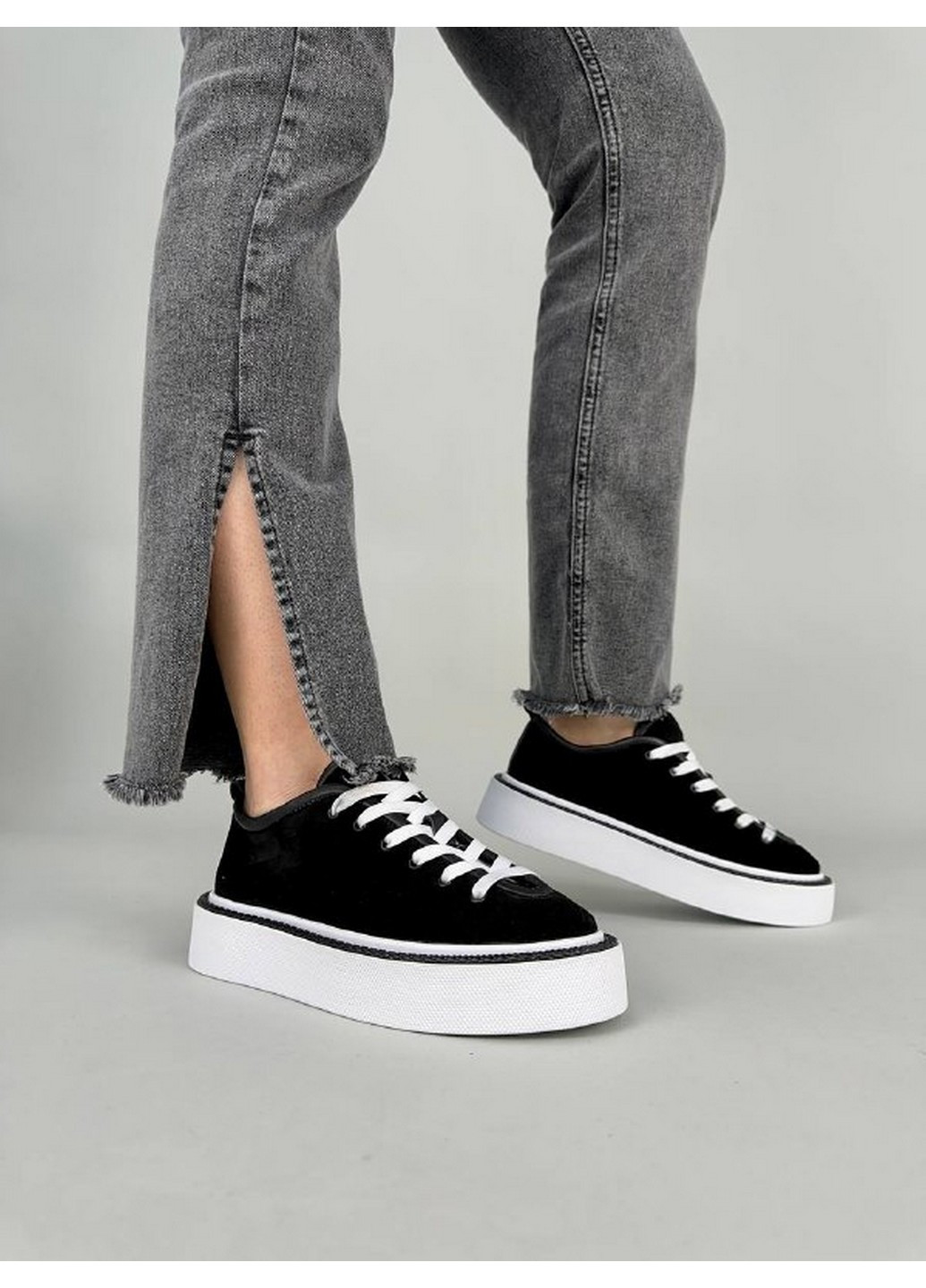 Чорні жіночі замшеві кеди 40 VZUTIK