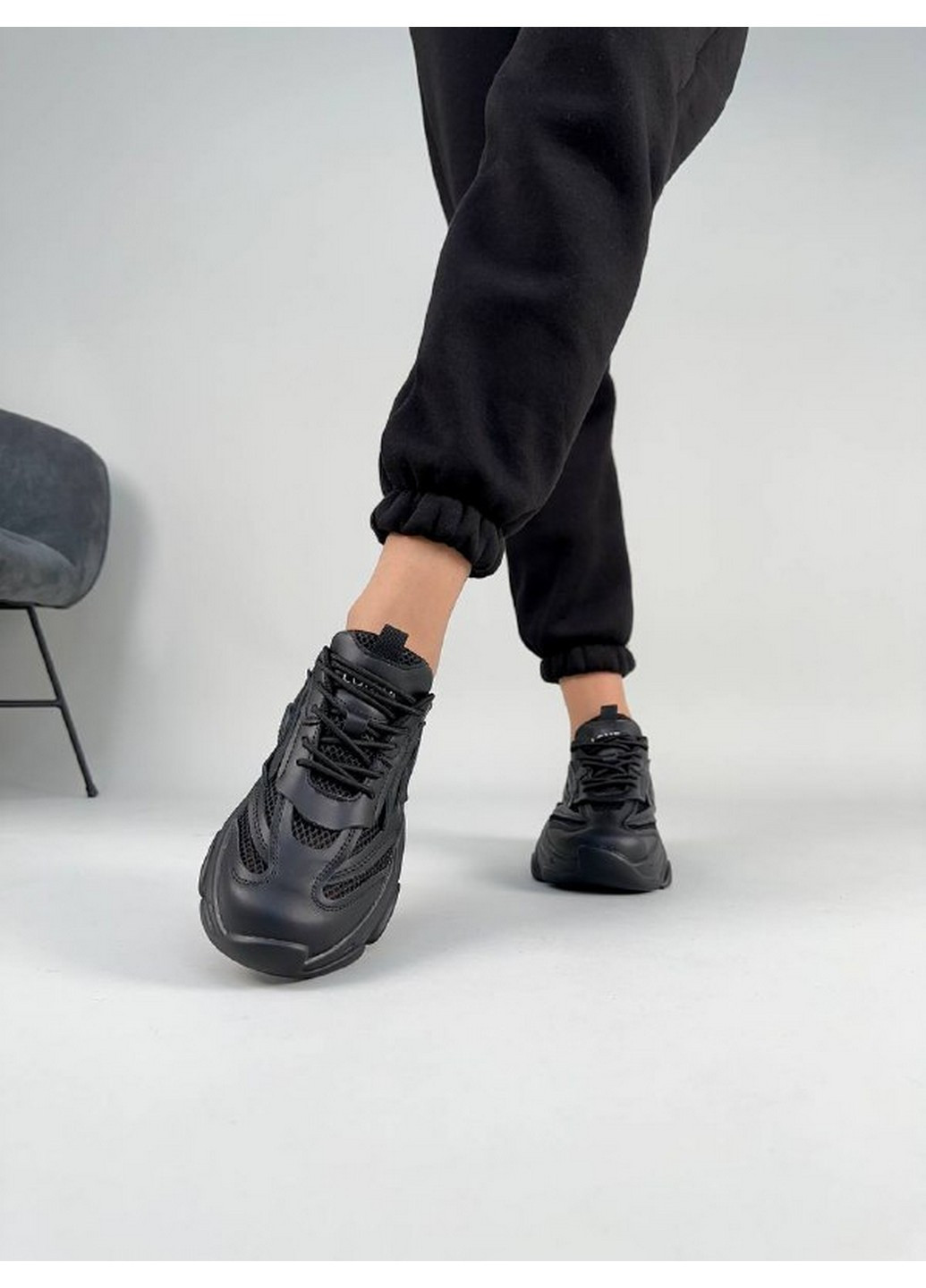 Жіночі шкіряні кросівки 38 VZUTIK чорні демісезони (258162090)