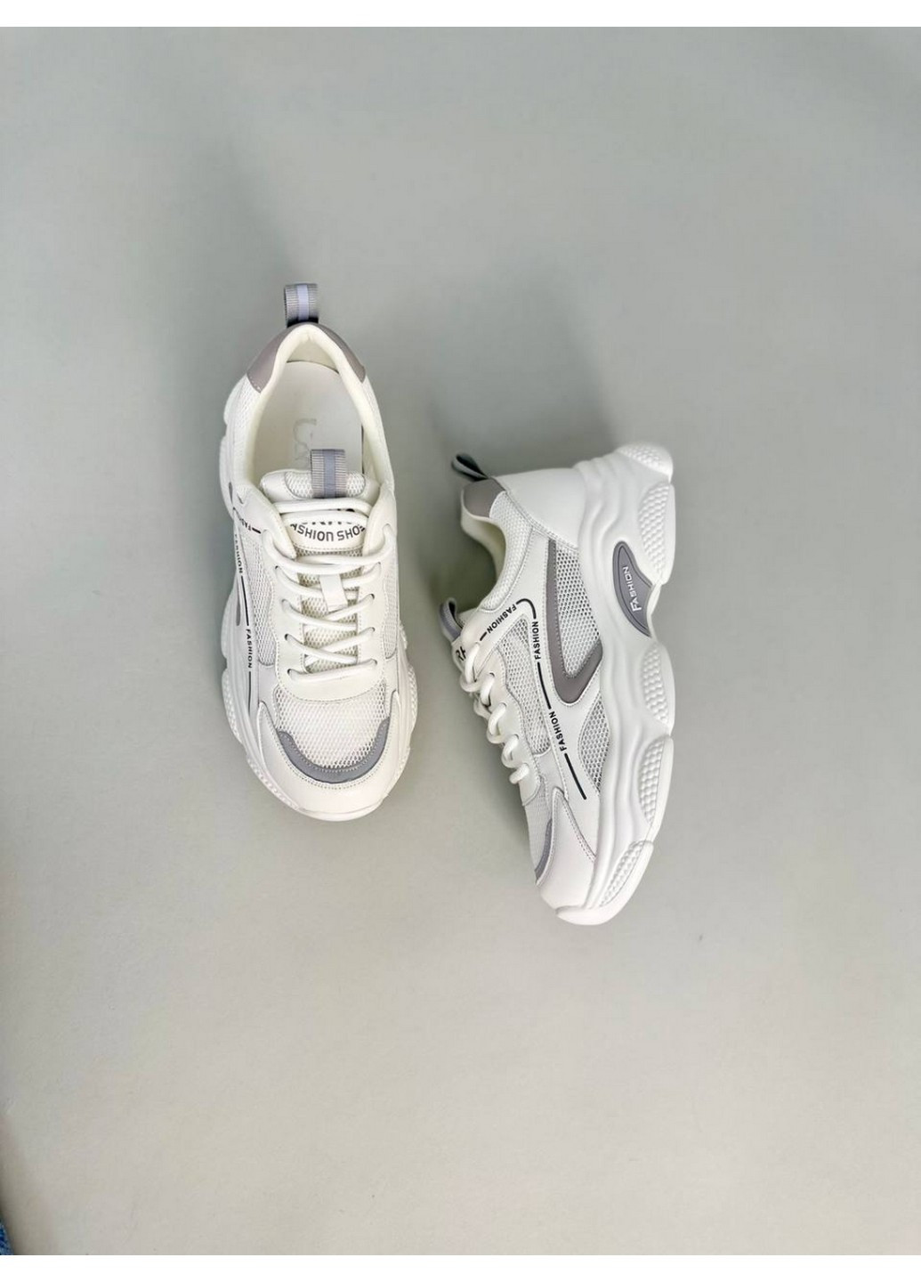 Женские кожаные кроссовки 37 VZUTIK молочные демисезоны (258162599)