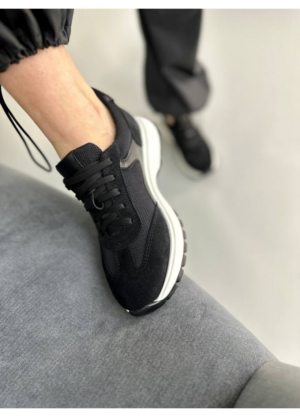 Женские замшевые кроссовки 36 VZUTIK чёрные демисезоны (258163230)