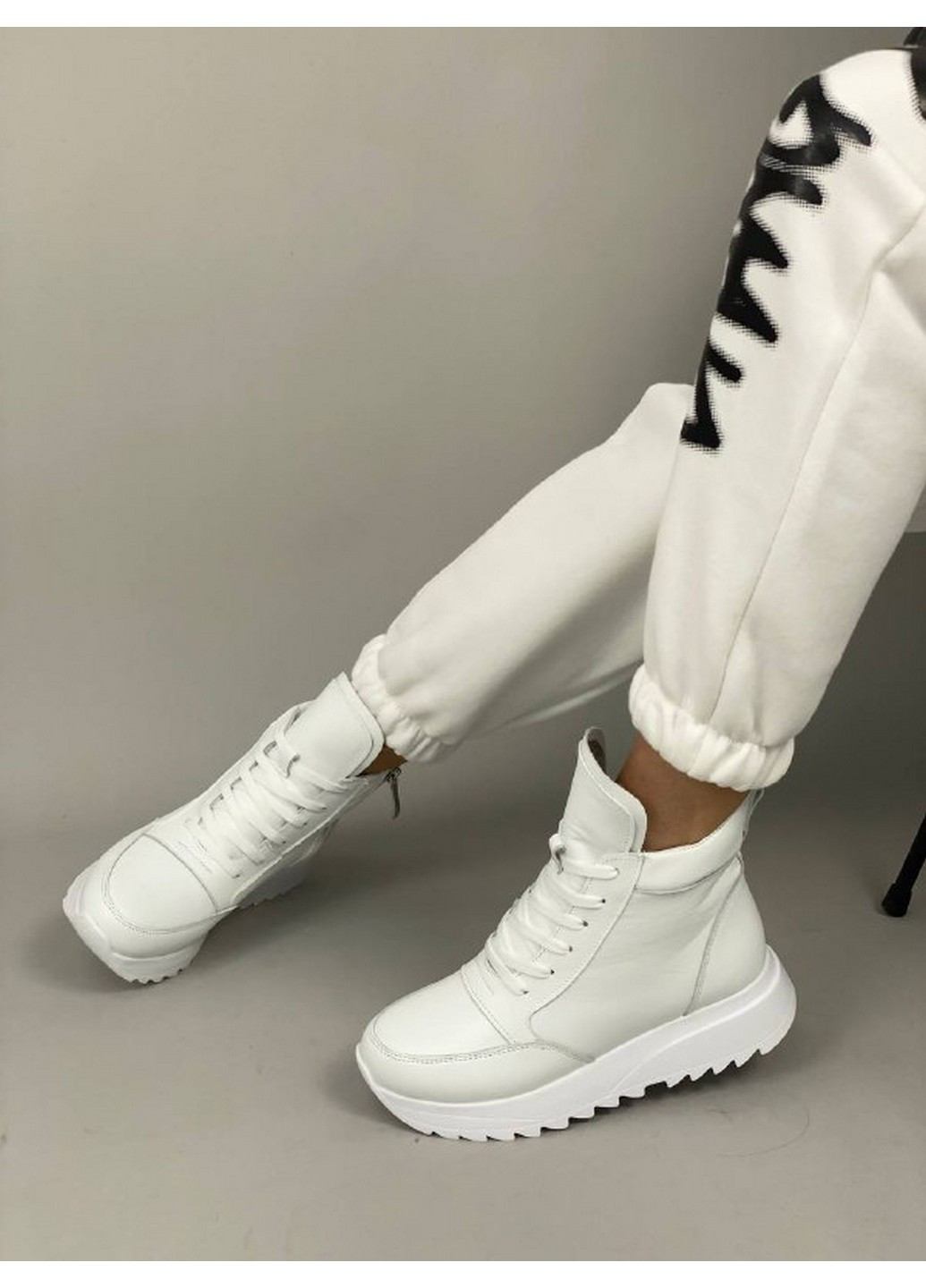 Женские кожаные кроссовки 37 VZUTIK белые демисезоны (258163445)