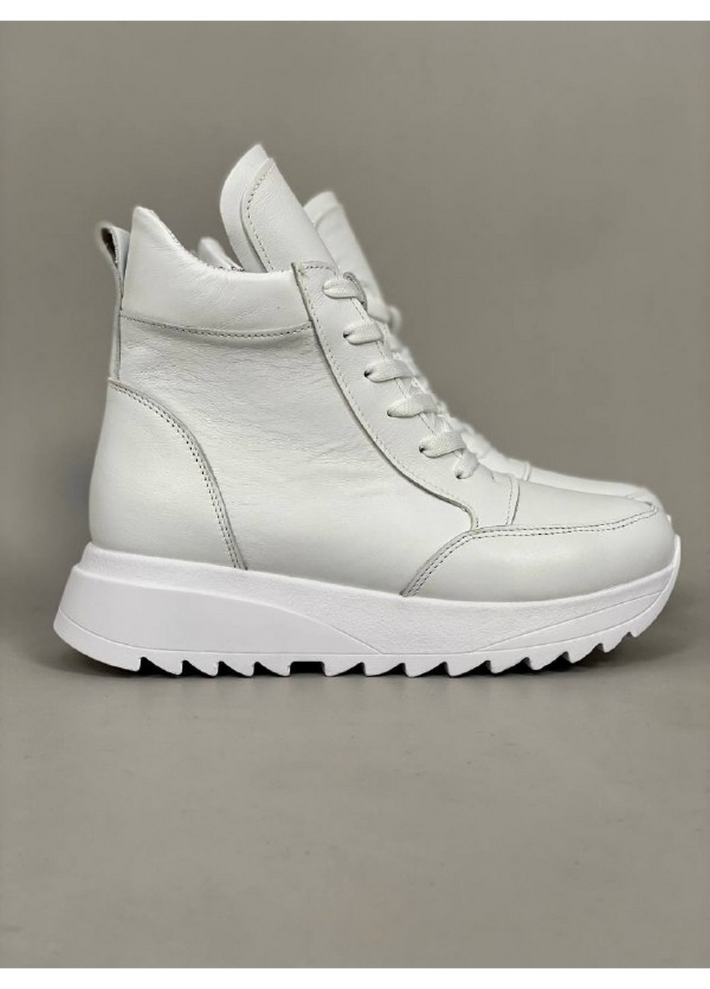 Женские кожаные кроссовки 37 VZUTIK белые демисезоны (258163445)