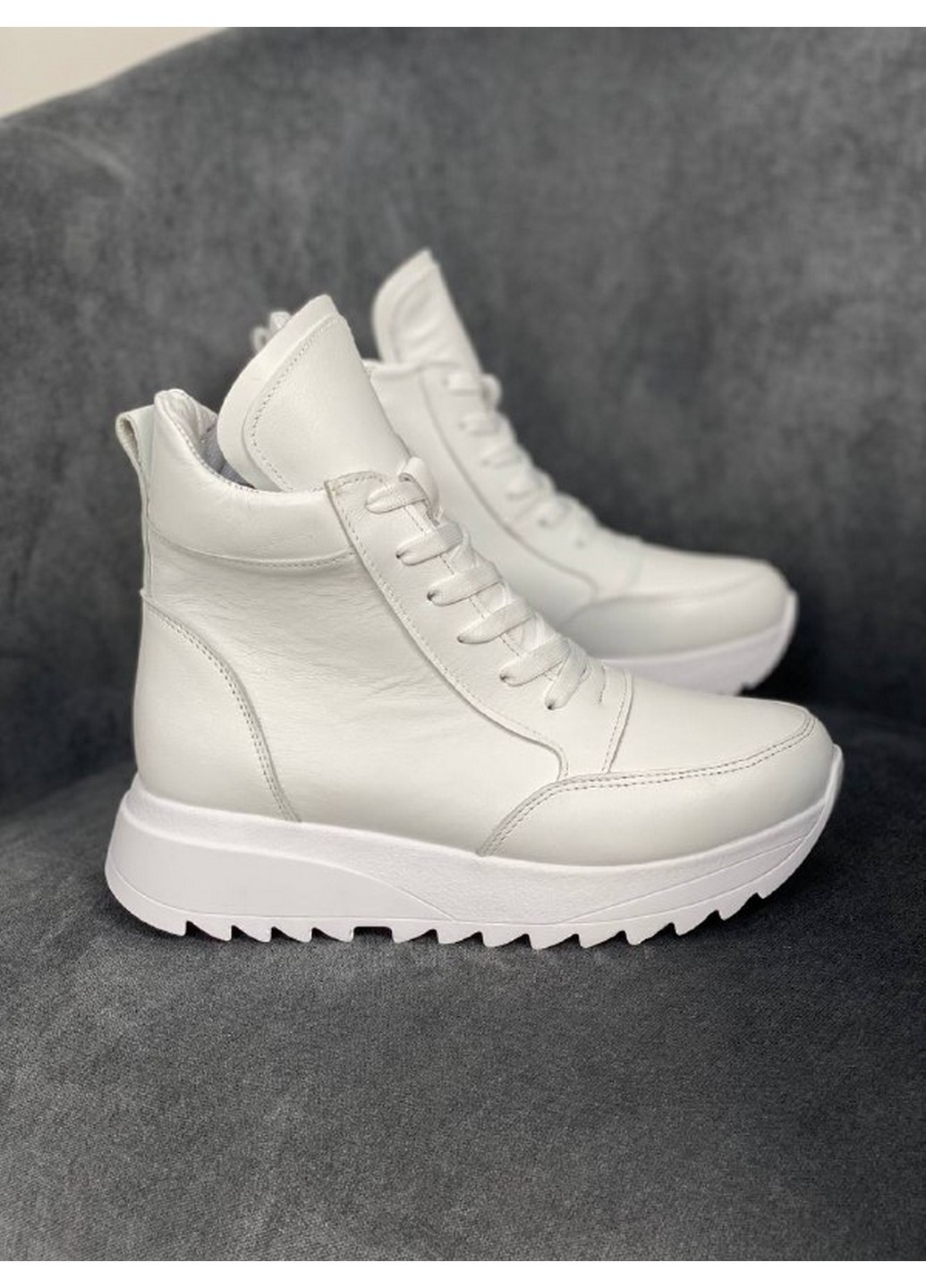 Жіночі шкіряні кросівки 36 VZUTIK білі демісезони (258162333)