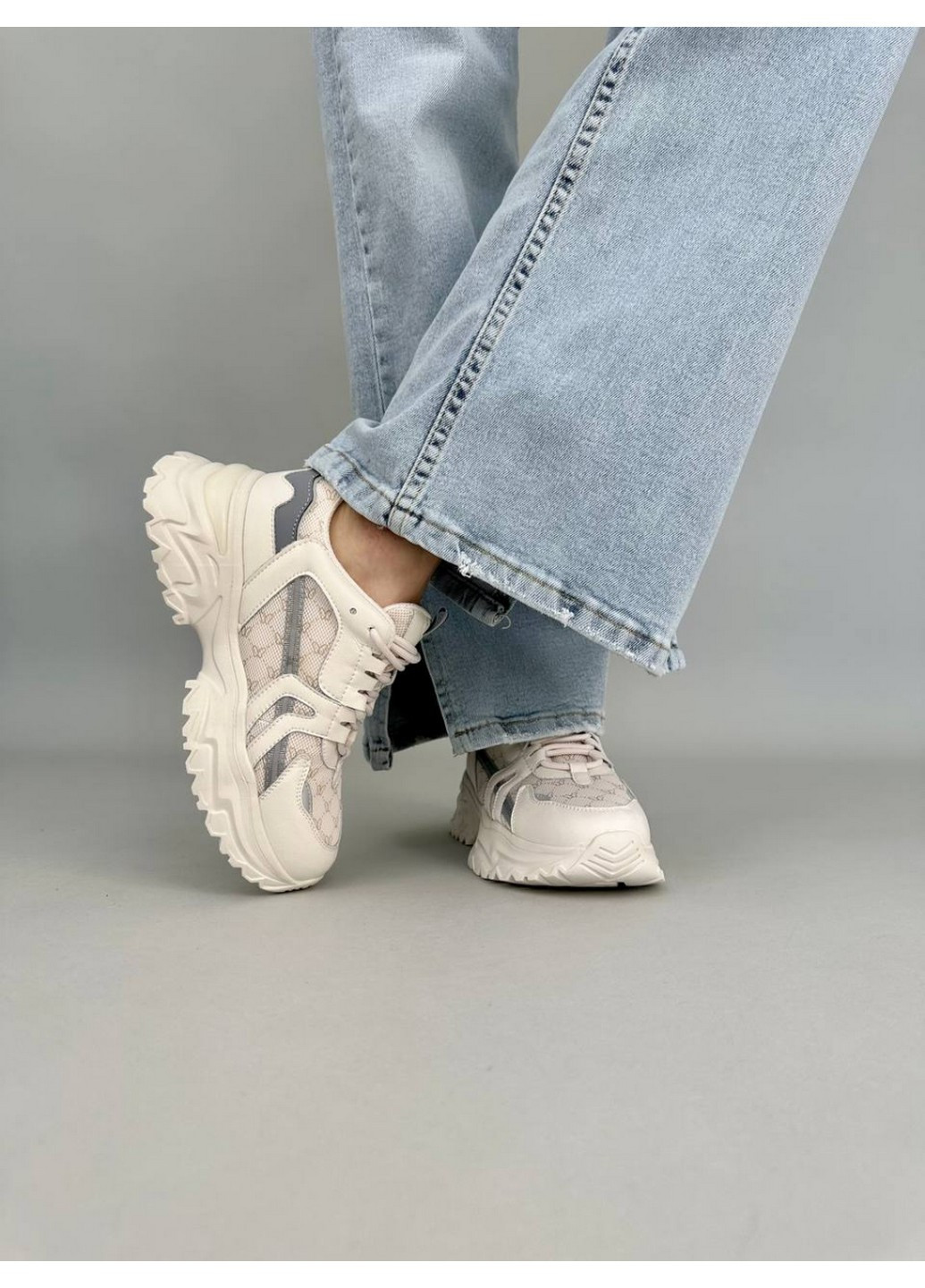 Жіночі шкіряні кросівки 38 VZUTIK білі демісезони (258161600)