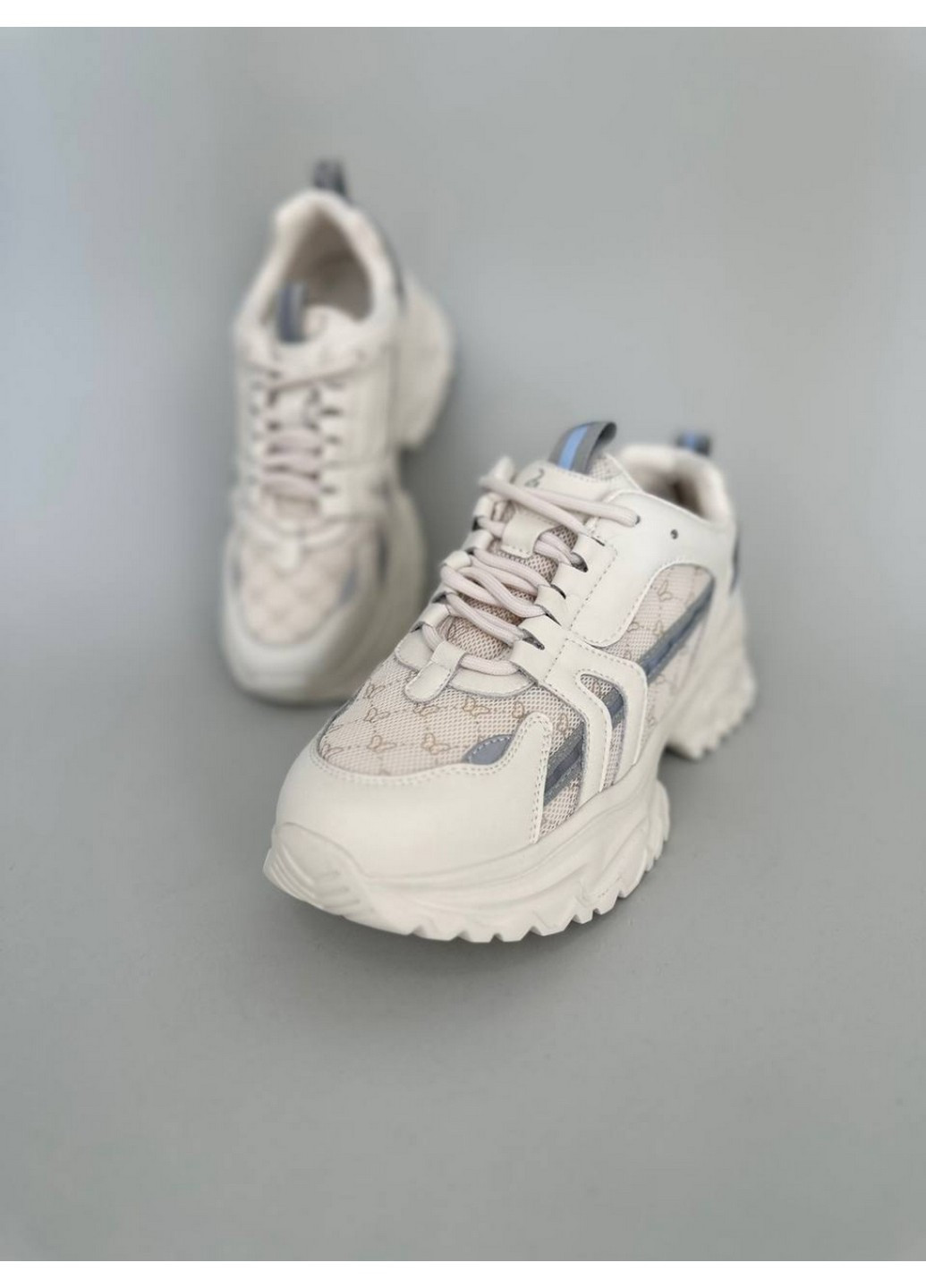 Жіночі шкіряні кросівки 38 VZUTIK білі демісезони (258161600)