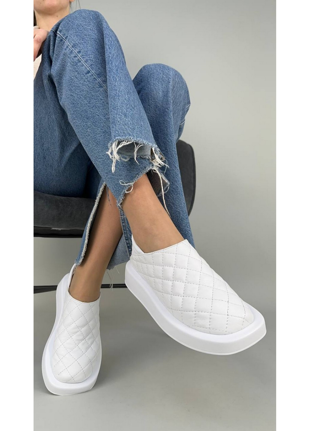 VZUTIK Женские кожаные лоферы 36 белый з натуральная кожа, украина — демисезон (258162634)