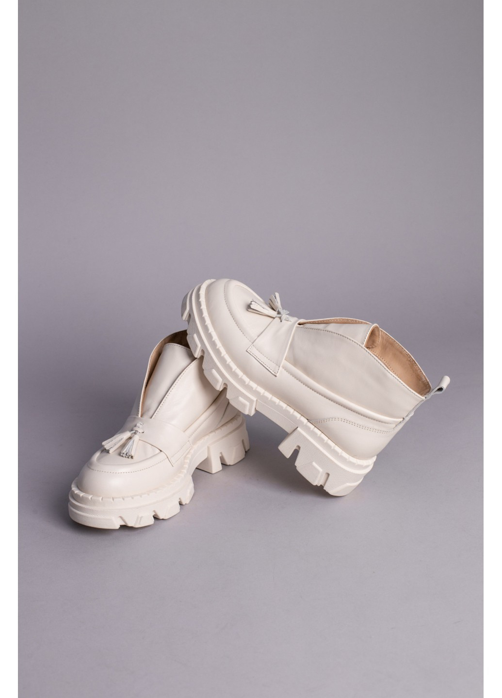 VZUTIK Женские кожаные лоферы 36 молочный з натуральная кожа, украина — зима (258161956)