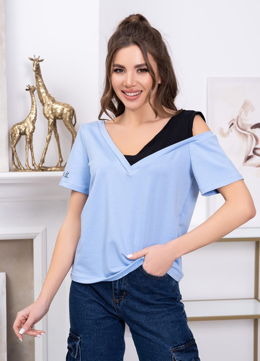 Блакитна літня футболка жіноча з коротким рукавом ISSA PLUS 13776