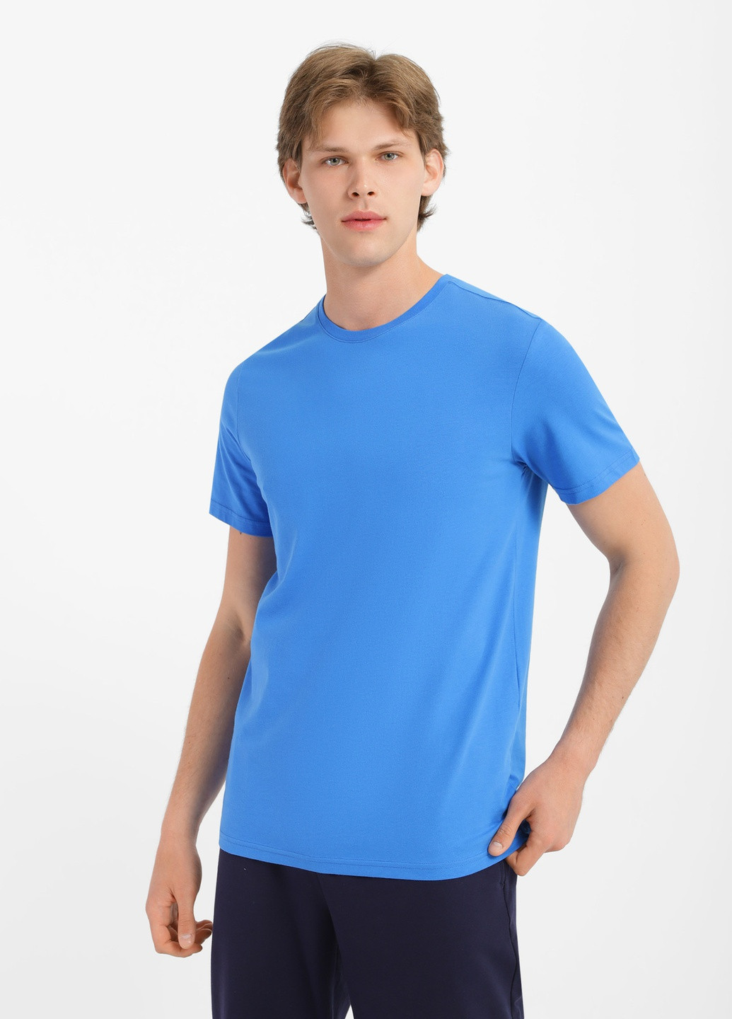 Темно-голубая футболка мужская Роза