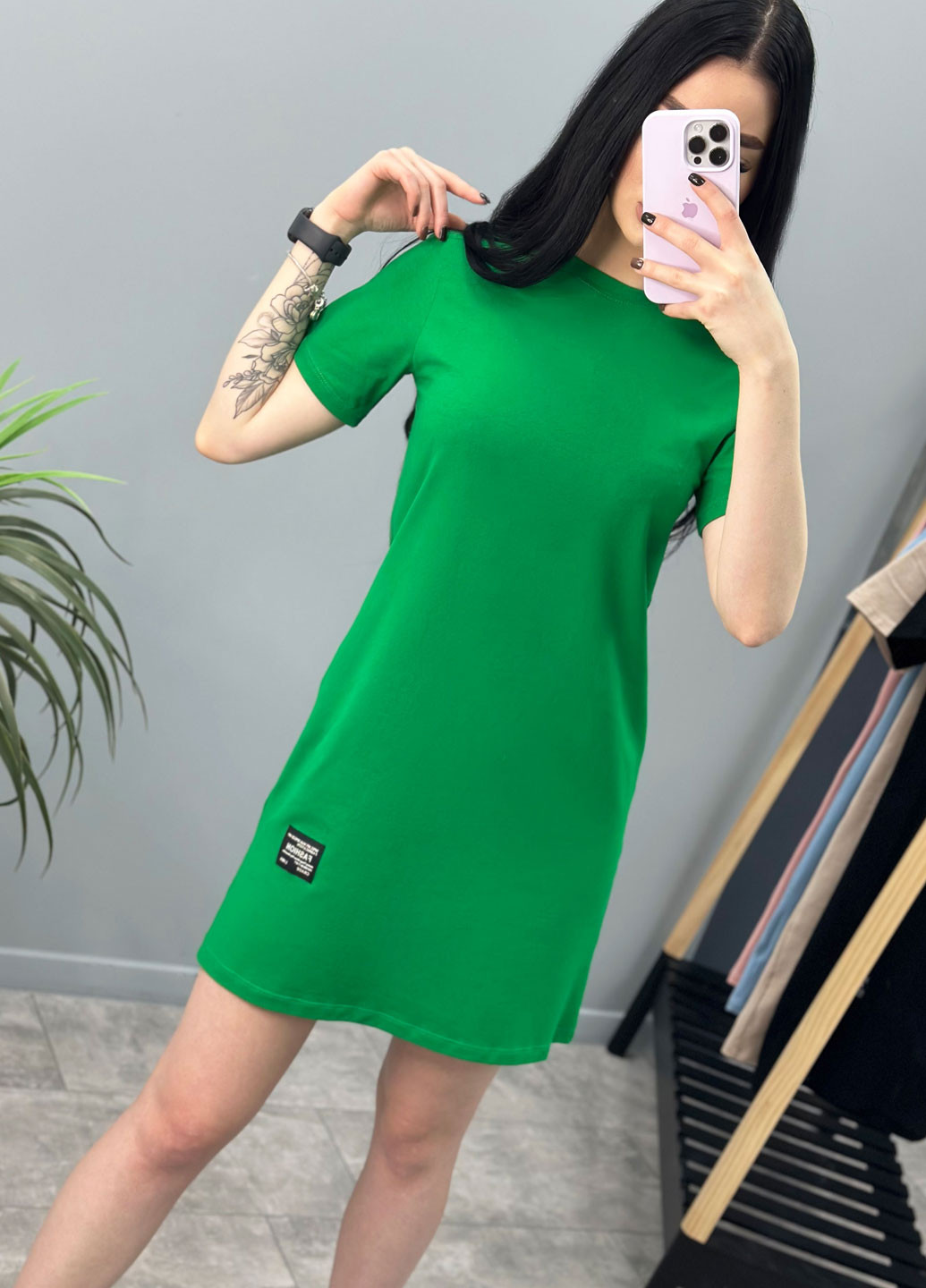 Зеленое кэжуал летнее платье футболка Fashion Girl однотонное