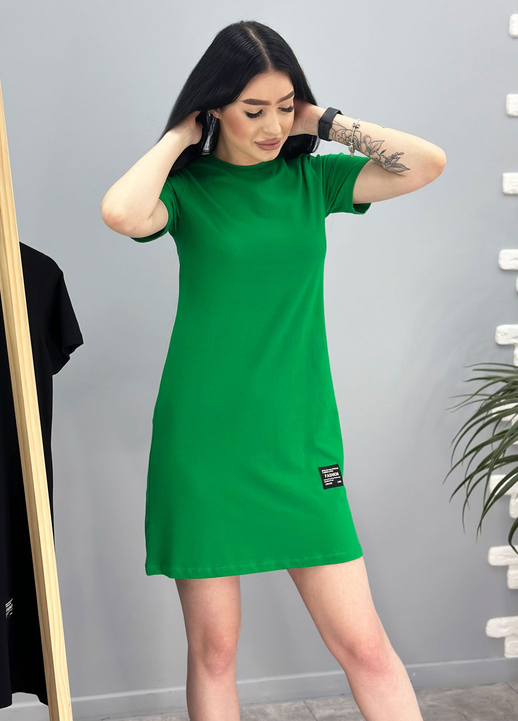 Зеленое кэжуал летнее платье футболка Fashion Girl однотонное
