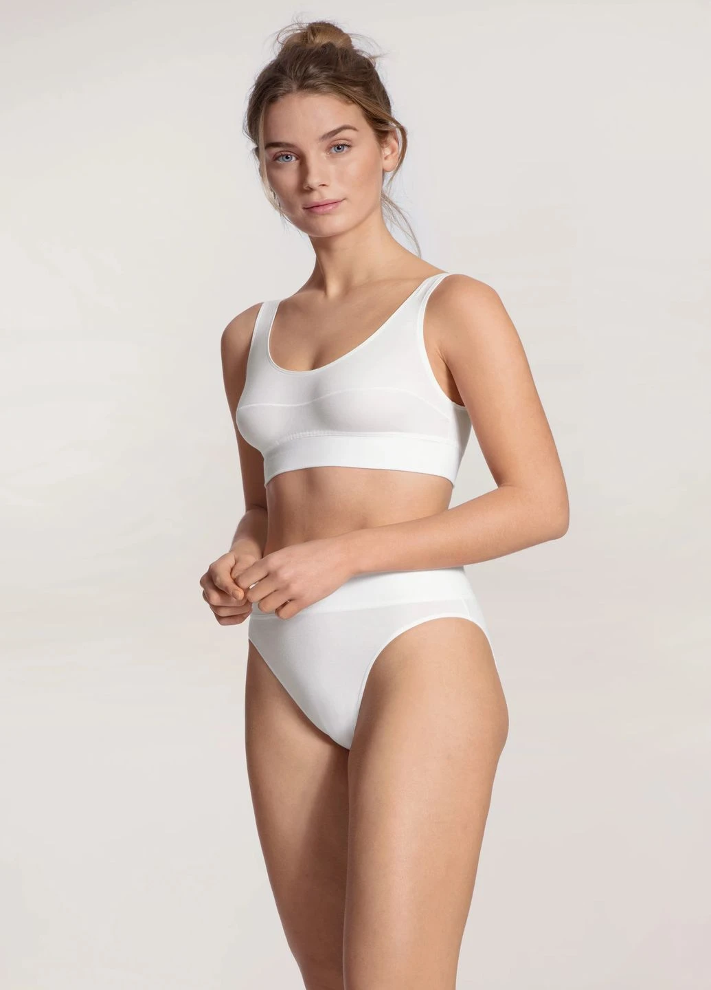 Жіночі бавовняні трусики сліпи ELASTIC 22030-001 L Calida (258261380)