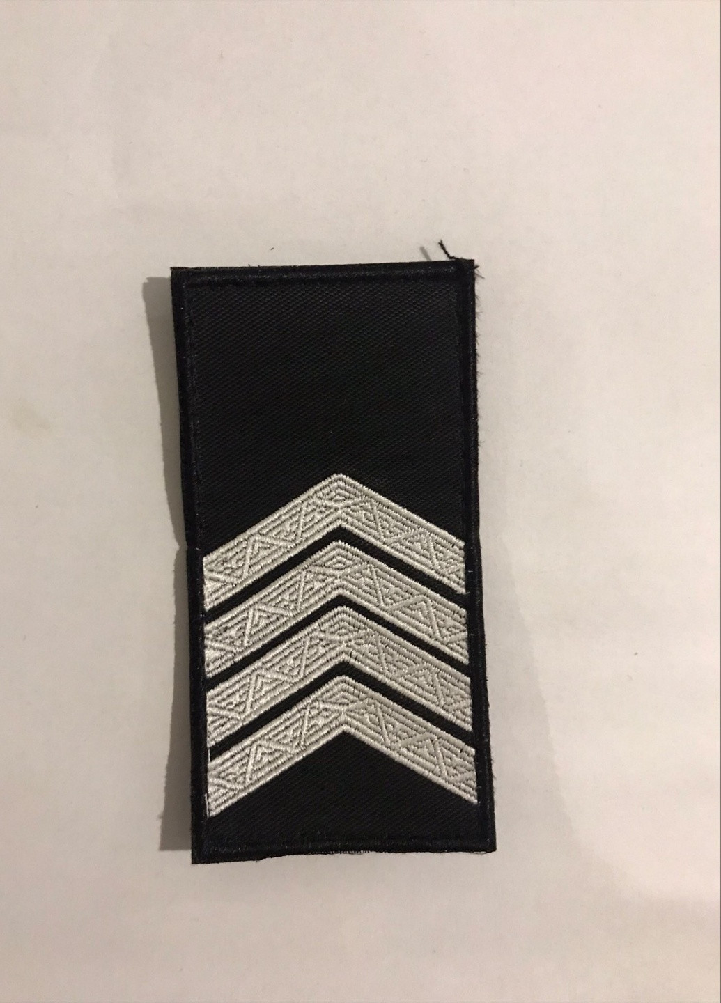 Пагон Шевроны с вышивкой Старший Сержант полиции (чёрный фон-белые звёзды) раз. 10*5 см 4PROFI (258331240)