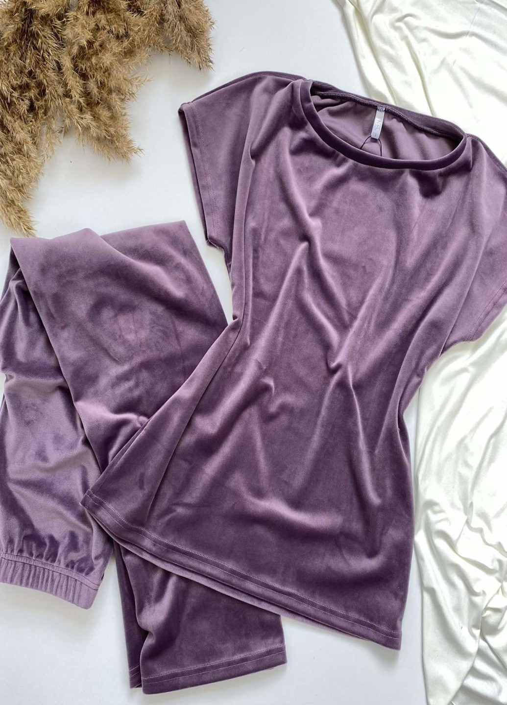 Лілова велюровий комплект штани+ футболка великих розмірів NEL
