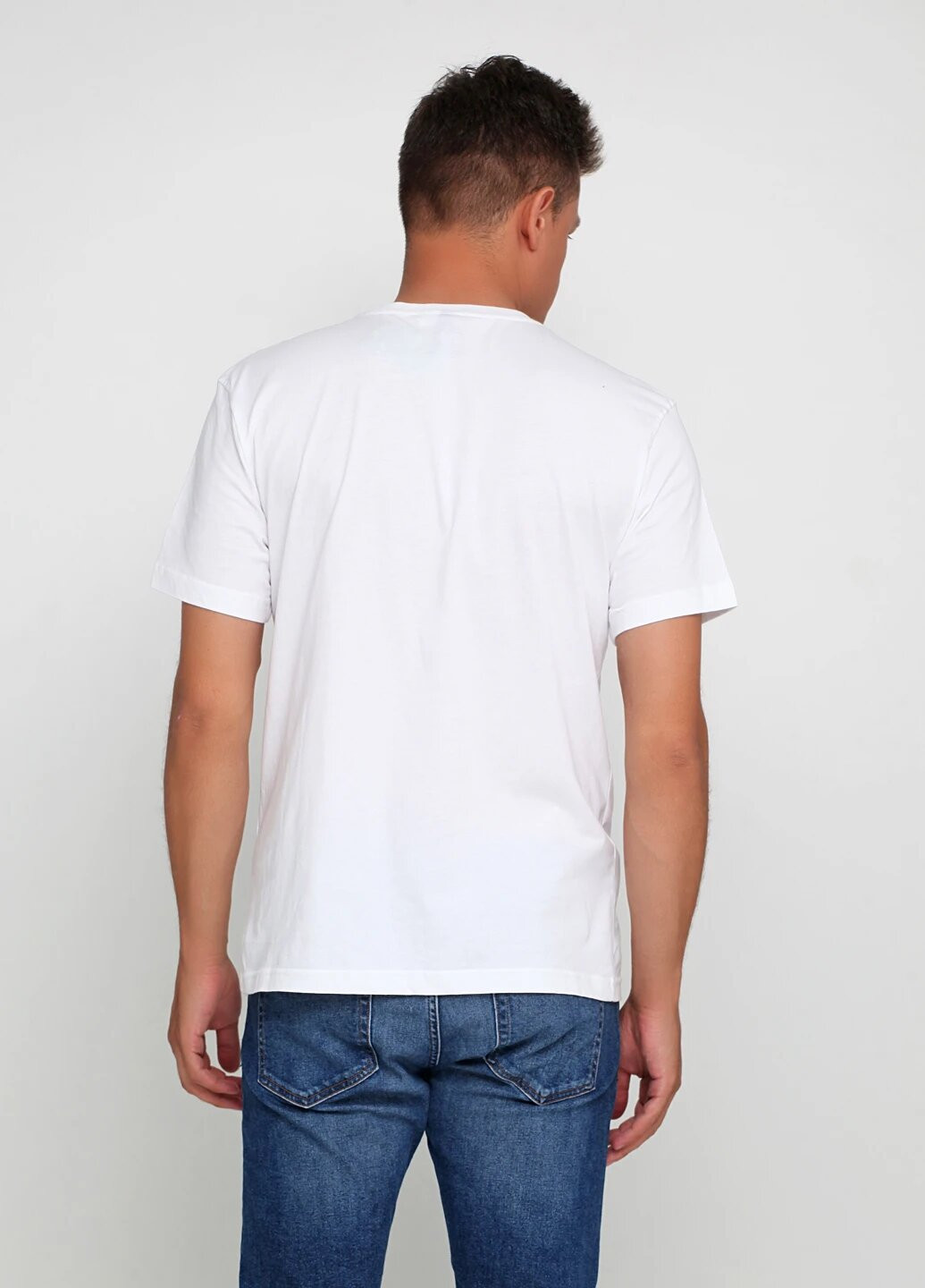 Белая футболка мужская, белая с коротким рукавом H&M