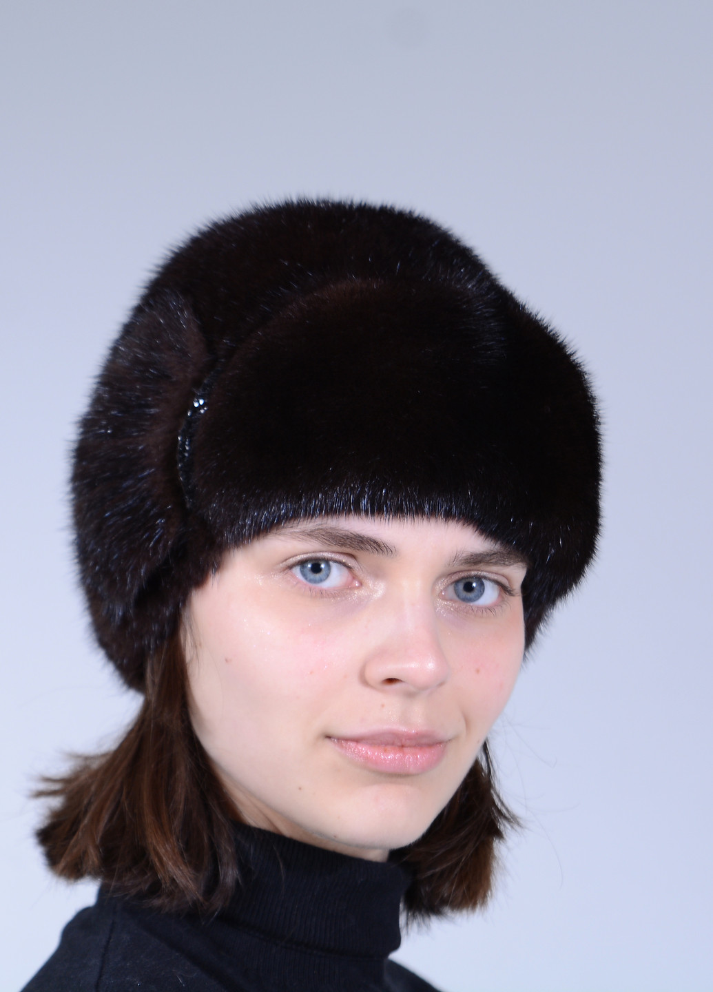 Жіноча хутряна норкова шапка на в'язаній основі Меховой Стиль лобик (258459108)