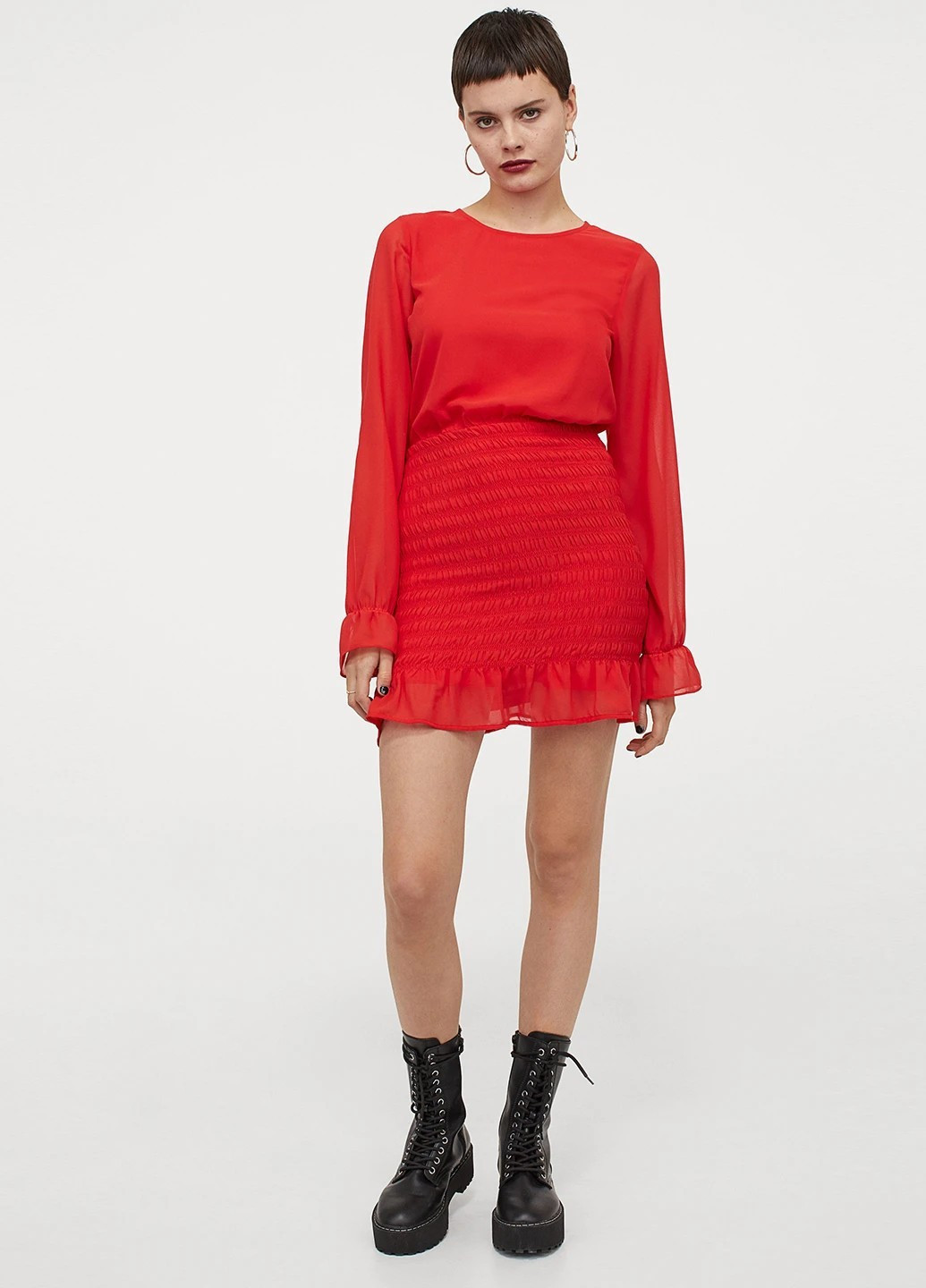 Червона повсякденний сукня жіноча червона жатка H&M однотонна