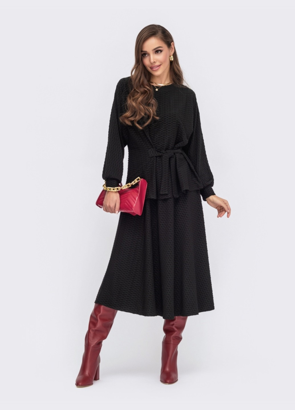 чорний костюм з фактурного трикотажу зі спідницею-напівсонце Dressa (258449517)
