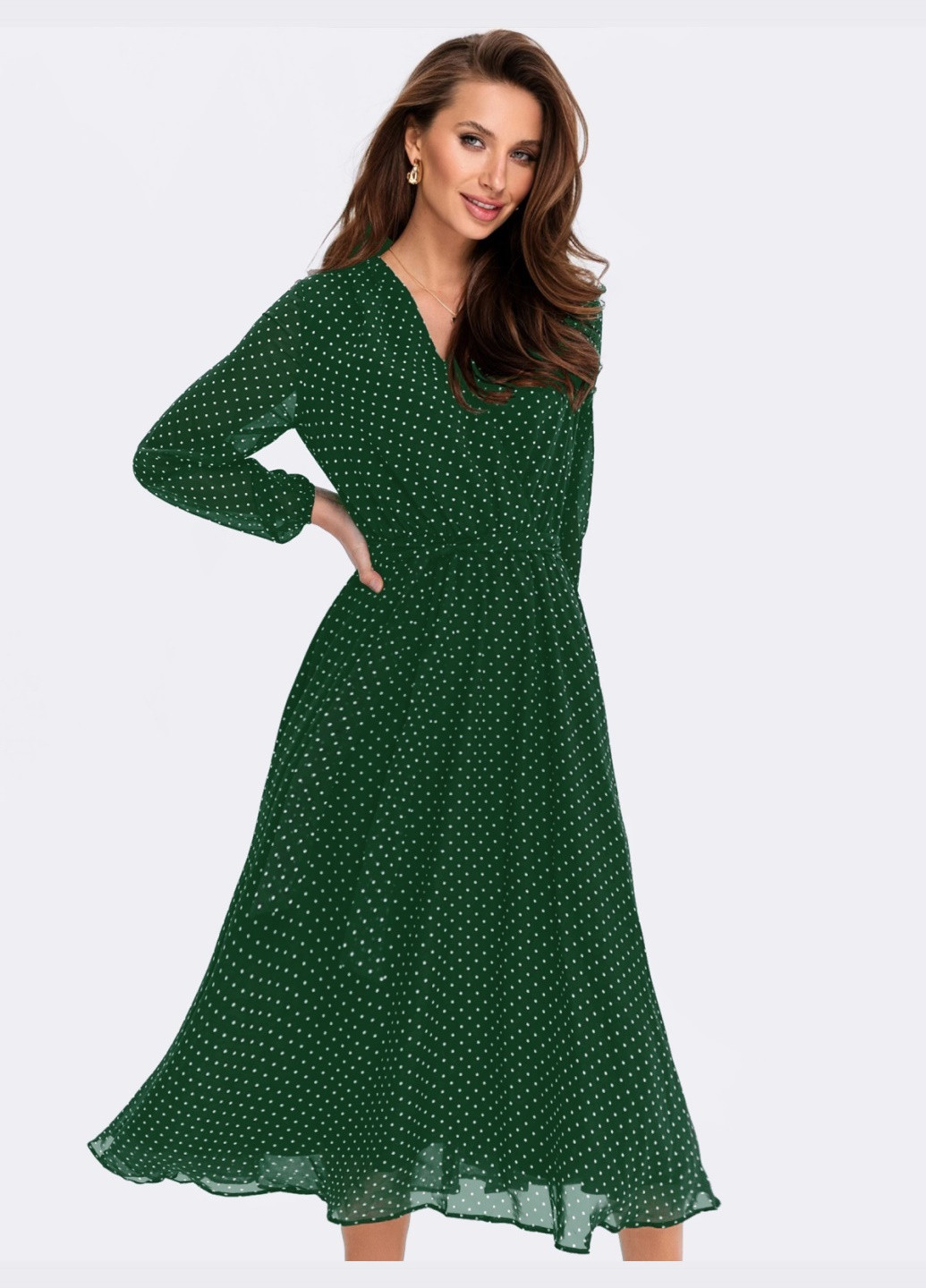 Зеленое шифоновое платье зеленого цвета в горошек с расклешенной юбкой Dressa