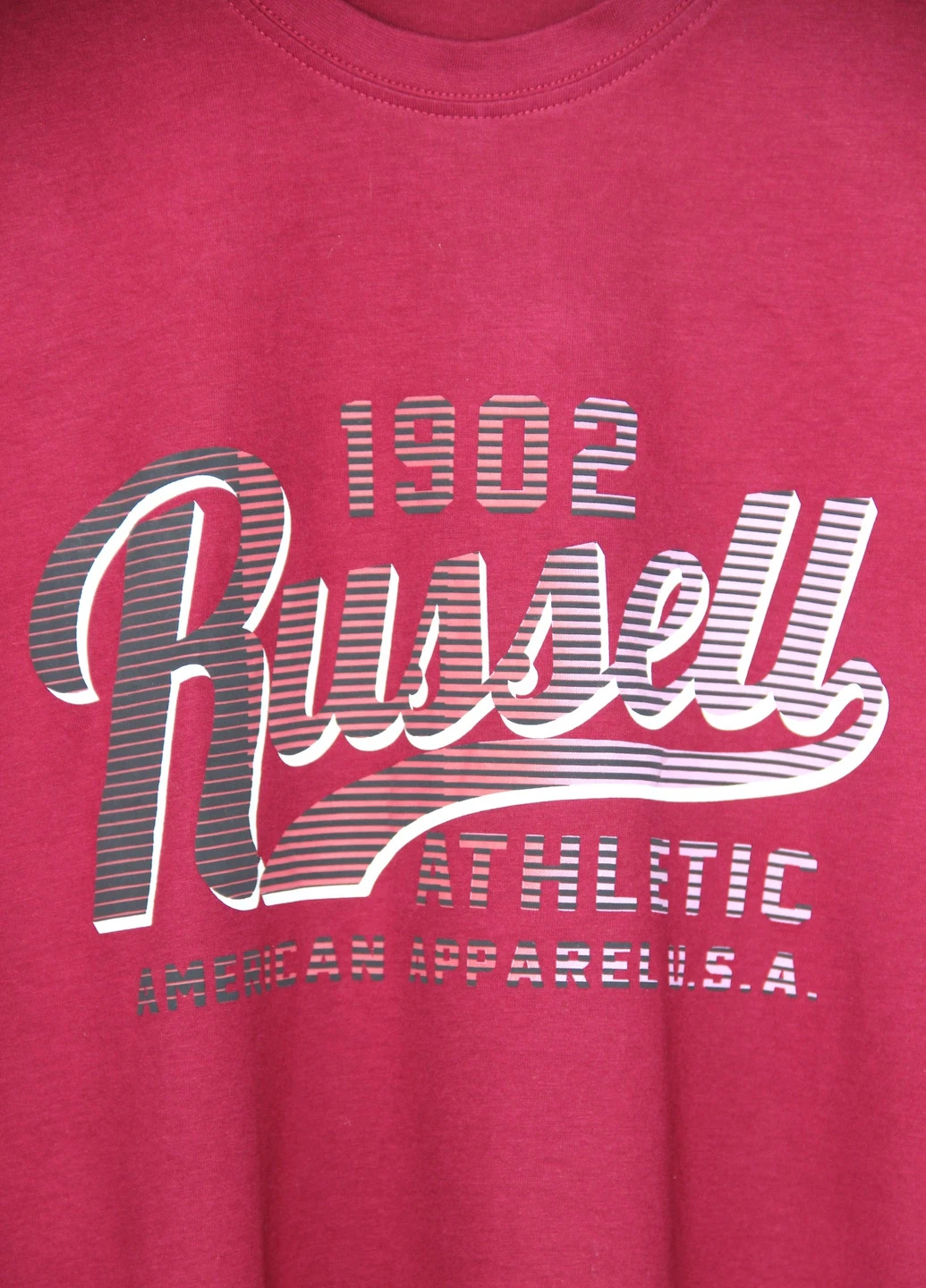 Бордова футболка Russell Athletic